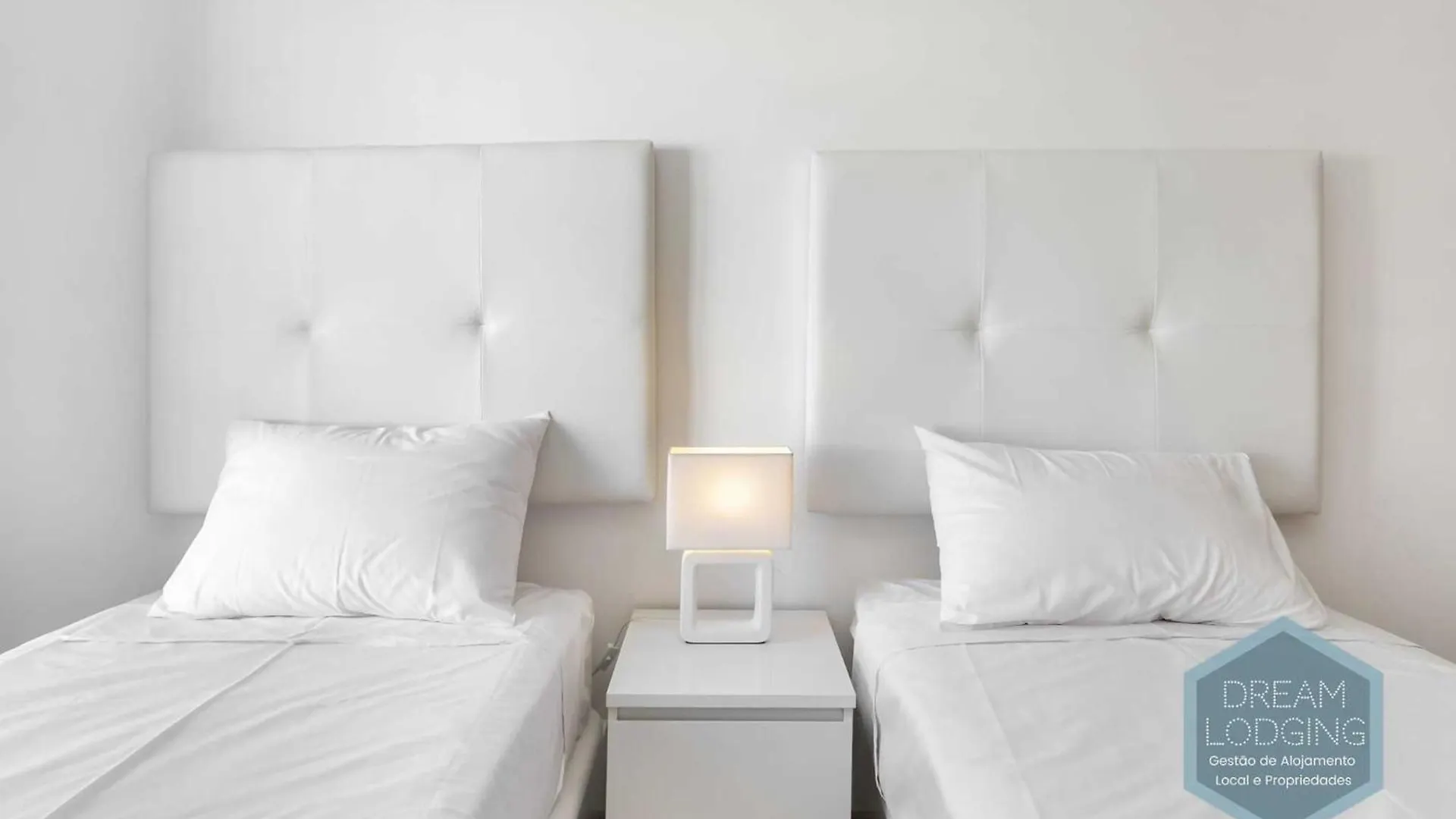 Miguel Torga Dream Lodging Albufeira
