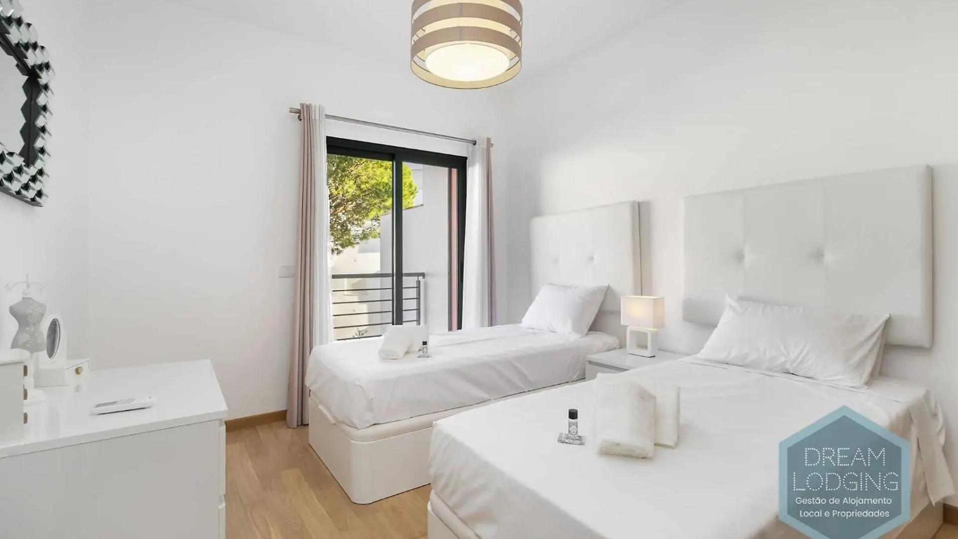 Miguel Torga Dream Lodging Albufeira